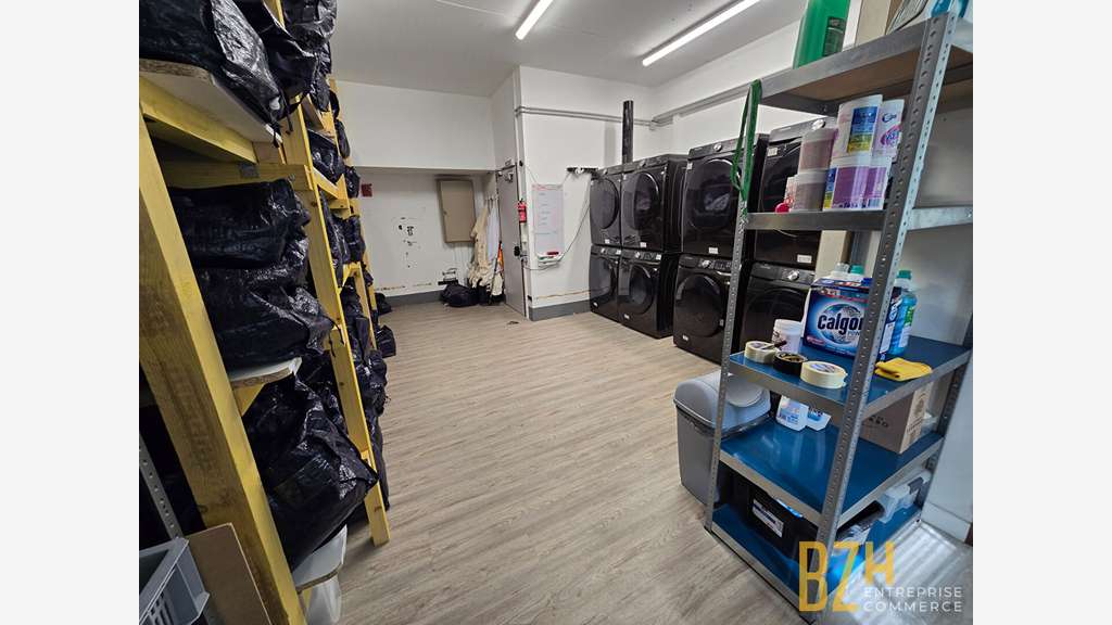 A louer bureaux 60m² Ploemeur parc de la Soye