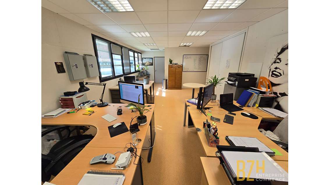 A louer bureaux 60m² Ploemeur parc de la Soye