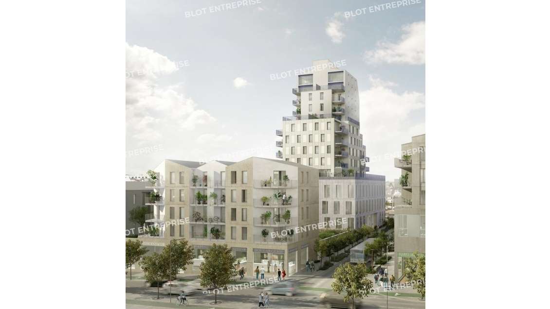 A louer local commercial 618m² à Lorient centre 