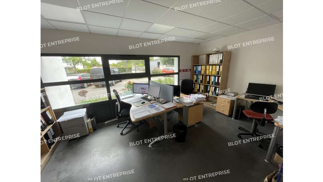 A louer bureaux 170m² Lorient proche voie express