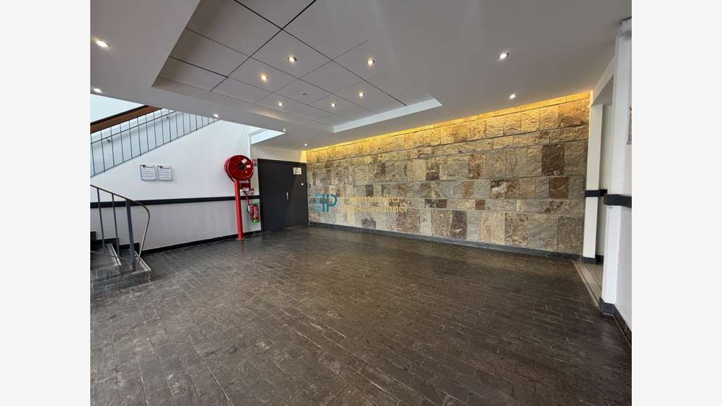 A louer bureaux 70m² R+1 à Lanester ZA de Kerpont