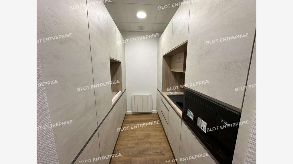 A louer bureaux 130m² parc activités Lorient Nord