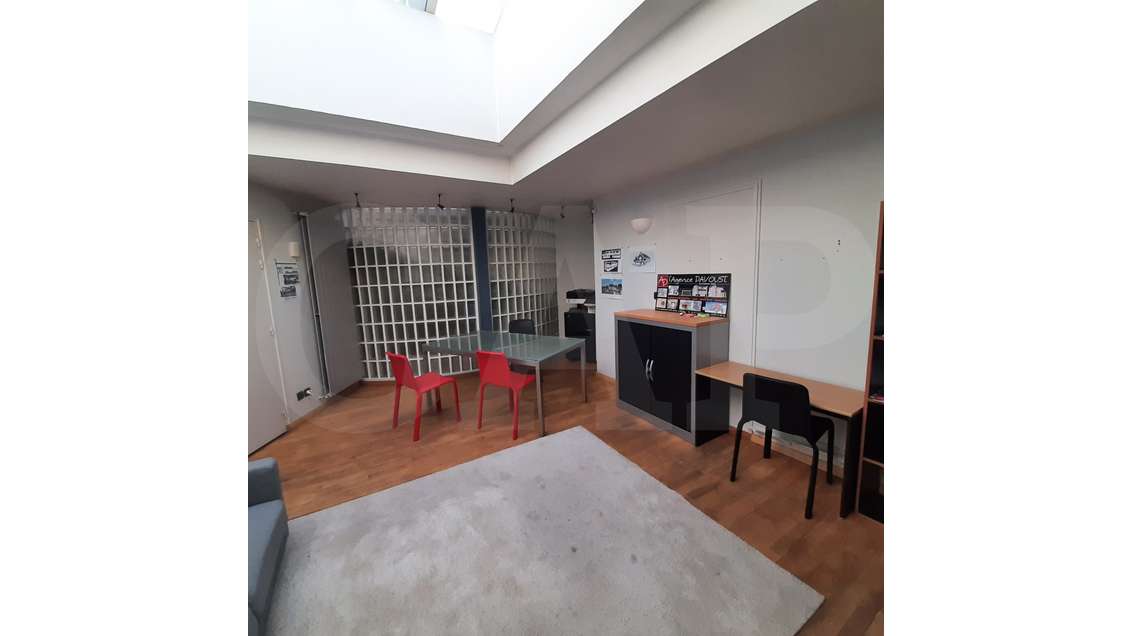 A louer bureau au R+1 de 32m² à Lorient centre