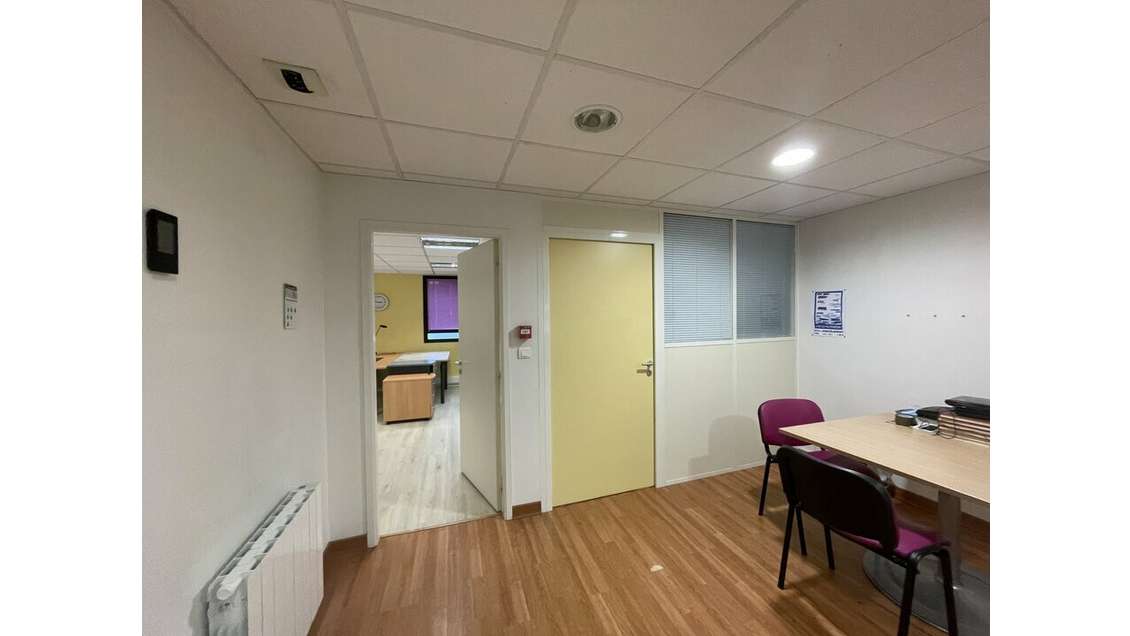 A louer local pro de 130m² à Lorient centre ville