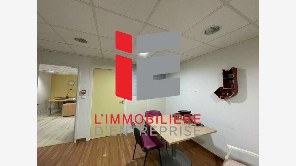 A louer local pro de 130m² à Lorient centre ville