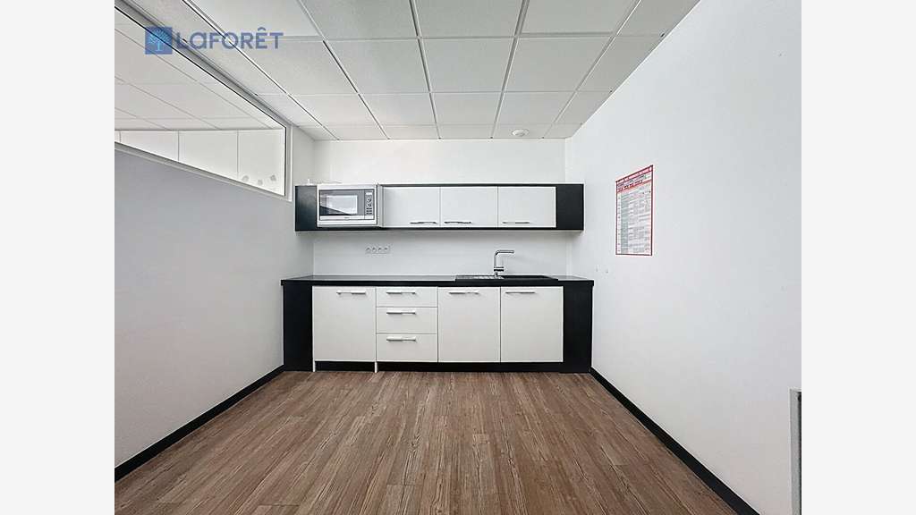 A louer bureaux de 113m²en RDC à Lorient