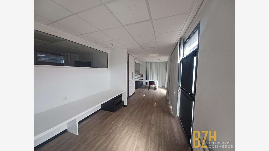 A louer bureaux 113m² RDC à Lorient
