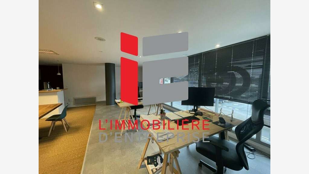 A louer bureaux aménagés de 75m² à Lorient