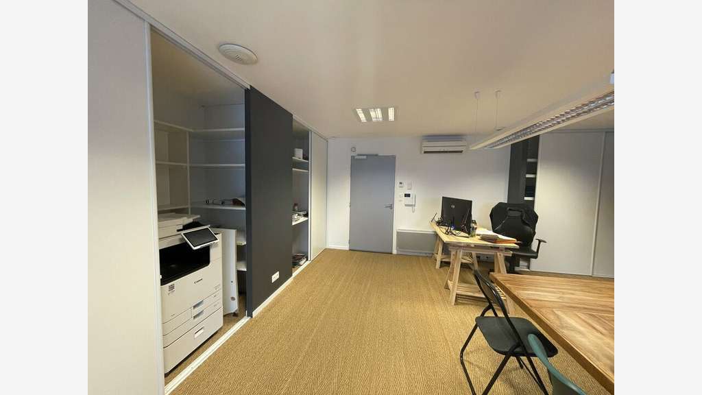 A louer bureaux aménagés de 75m² à Lorient