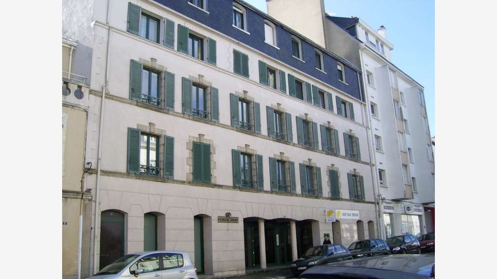 Bureaux 112m² R+1 à louer à Lorient
