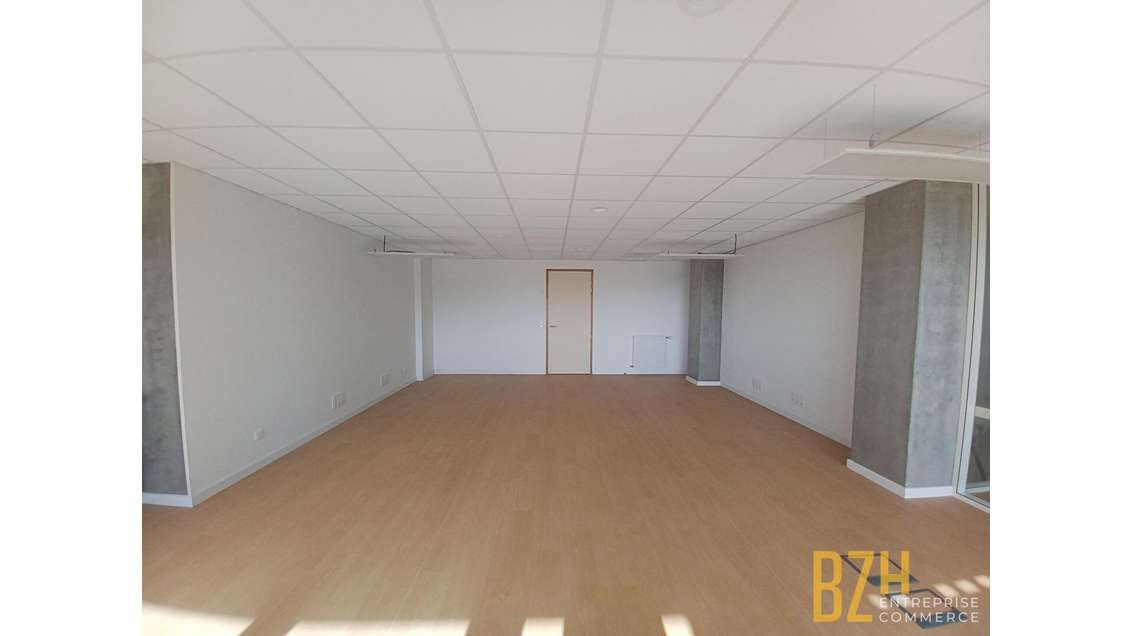 A louer bureaux neuf 46m² R+1 à Lorient