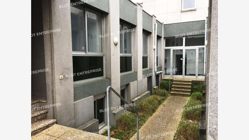 A louer bureaux 160m² à Lorient centre
