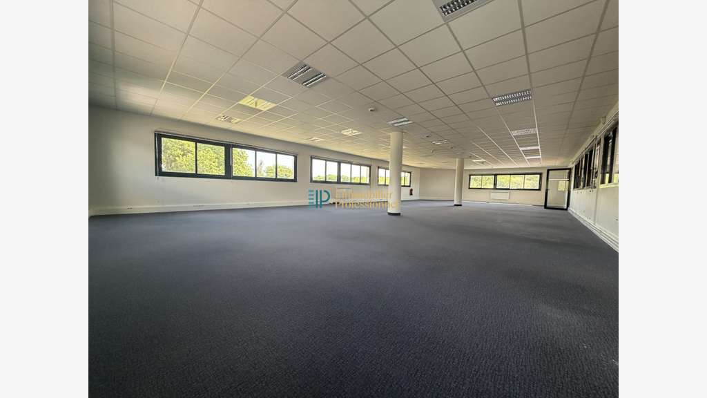 A louer bureaux 390m² Larmor Plage