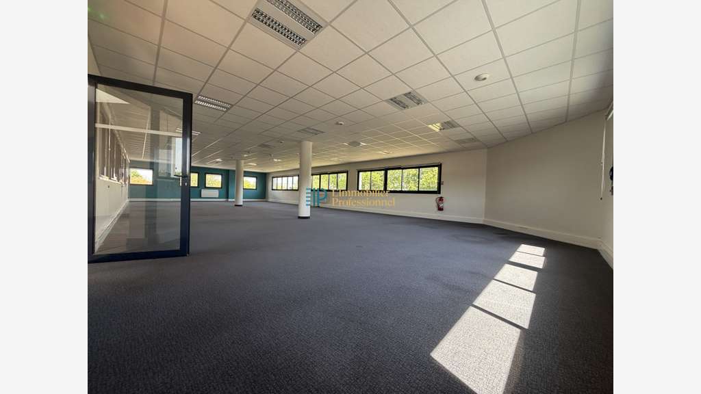 A louer bureaux 390m² Larmor Plage