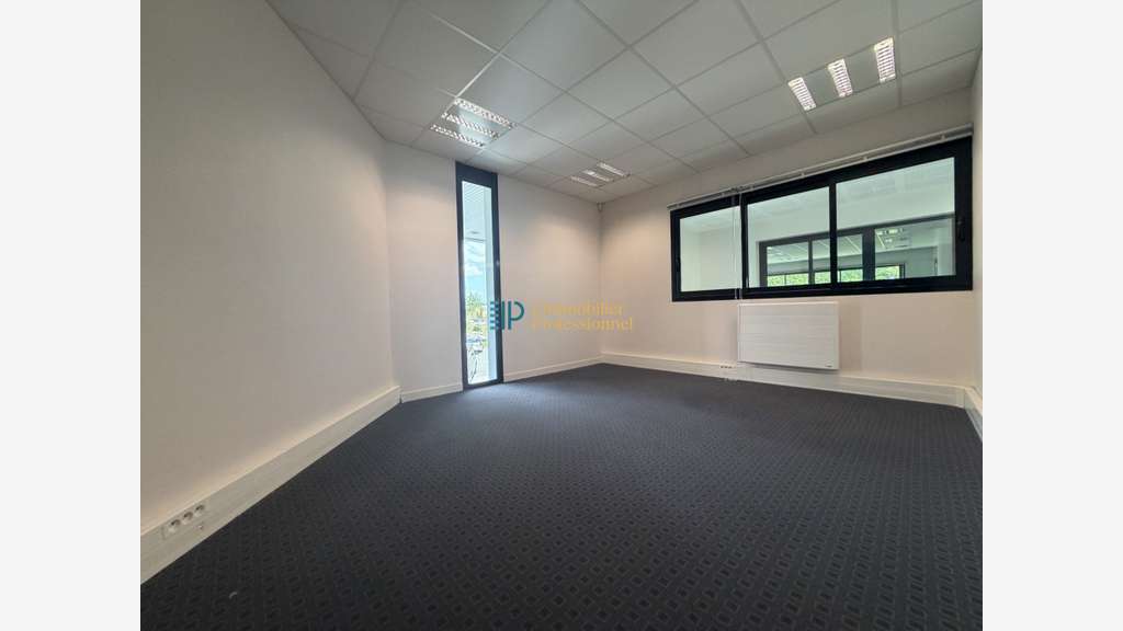 A louer bureaux 390m² Larmor Plage