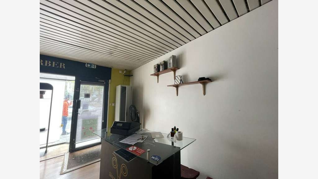 A louer local 34m² belle visibilité à Lorient