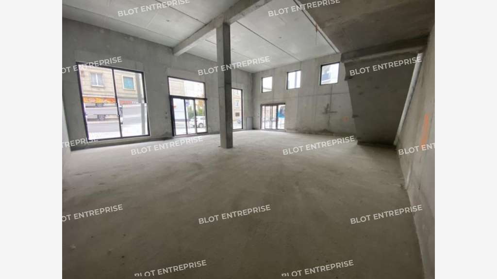 A louer local commercial 268m² à Lorient gare 
