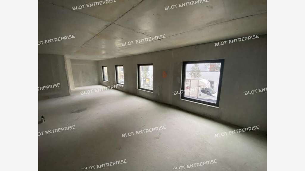 A louer local commercial 268m² à Lorient gare 