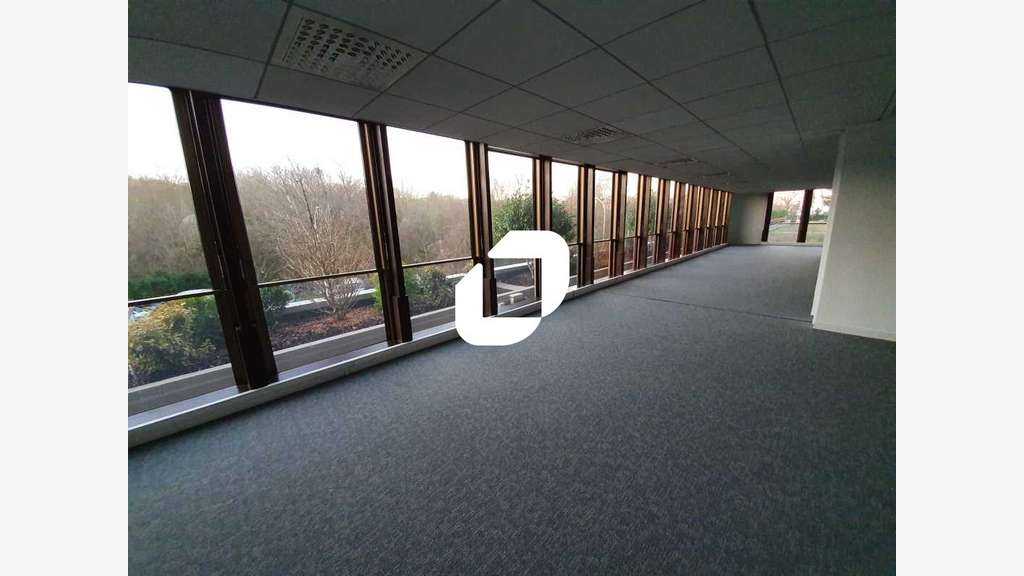 A louer Bureaux 420m² Louveciennes