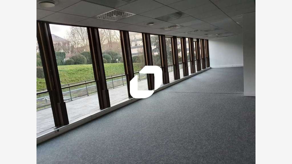 A louer Bureaux 420m² Louveciennes