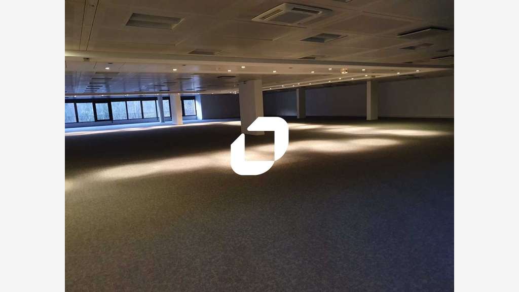 A louer Bureaux 928m² Louveciennes