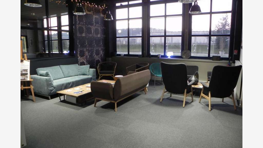 À louer – Bureaux dans l'espace de Coworking La Fi