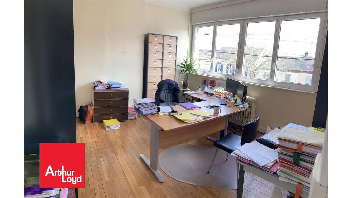 A louer bureaux de 280m² sur axe passant Chartres