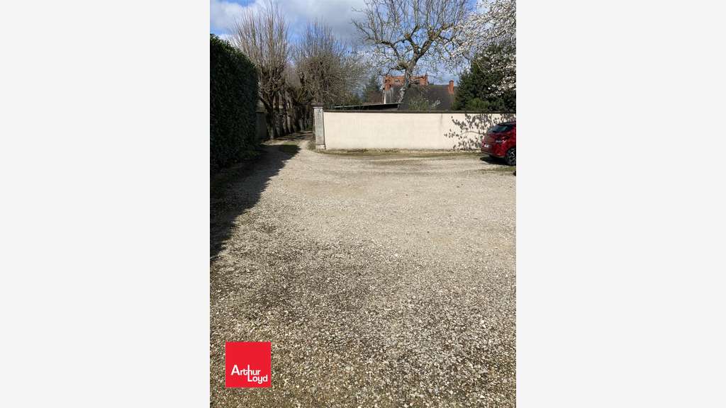 A louer bureaux de 280m² sur axe passant Chartres