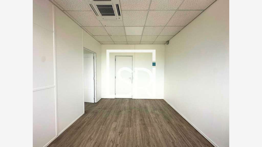 A louer bureaux 26m² R+2 à Cournon-d'Auvergne