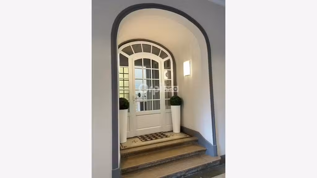 Bureau 96m² à louer adresse prestigieuse à Reims