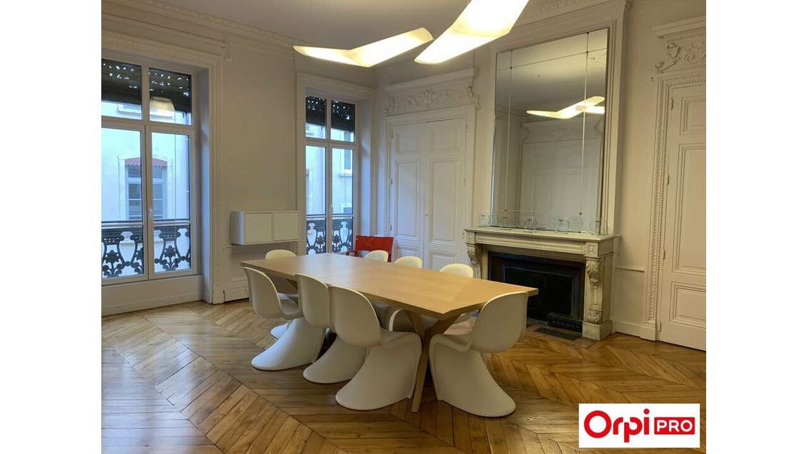 A louer bureaux d'exception de 150m² à Lyon 69001