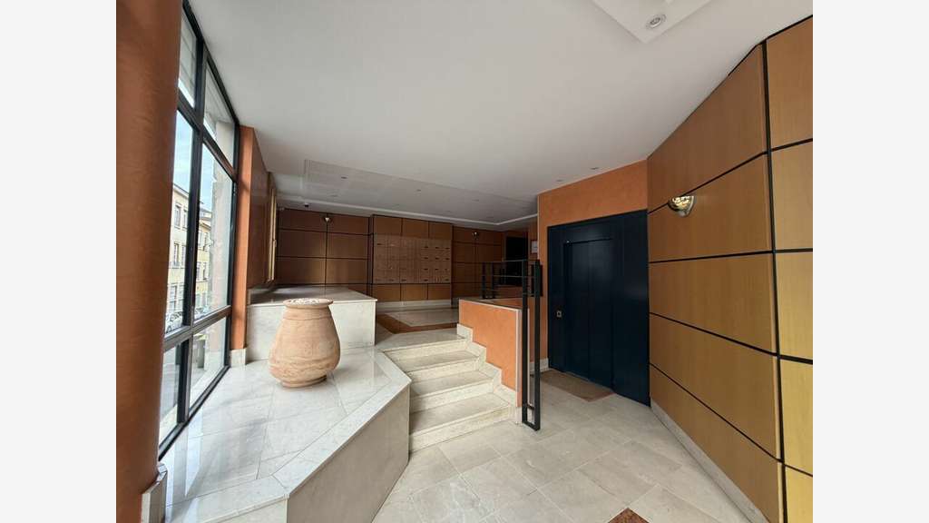 Bureaux de 73m² à louer en RDC à Lyon 69001