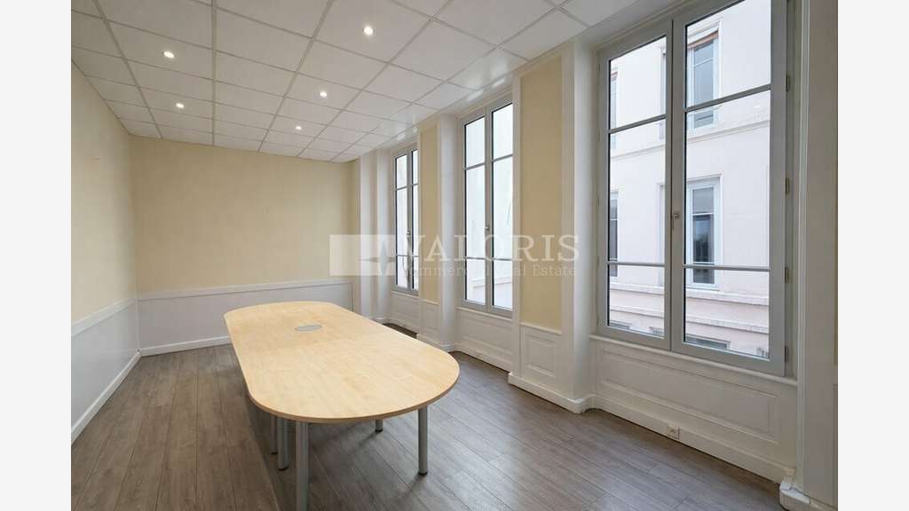 Bureaux 200m² à louer à Lyon 1er
