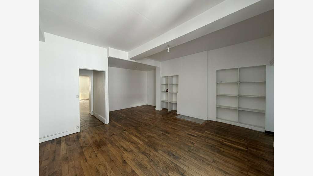 Bureaux traversants rénovés à louer à Lyon 1er