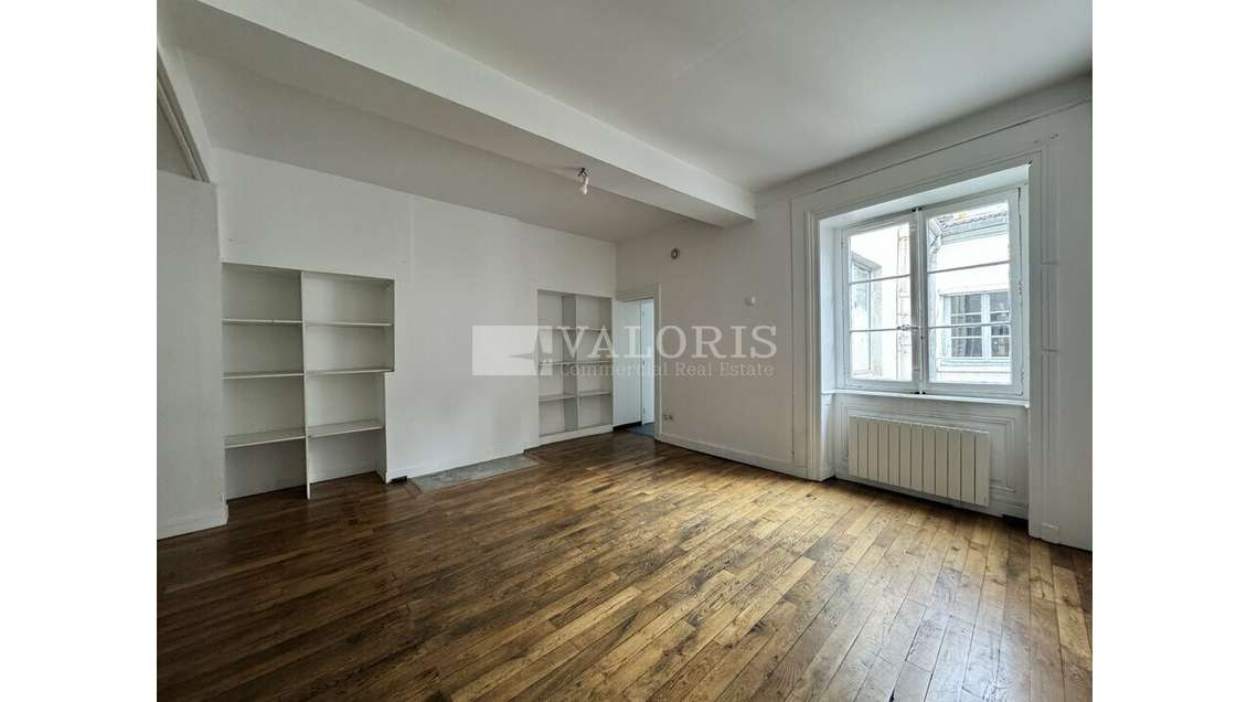LYON 1ER - BUREAUX à louer