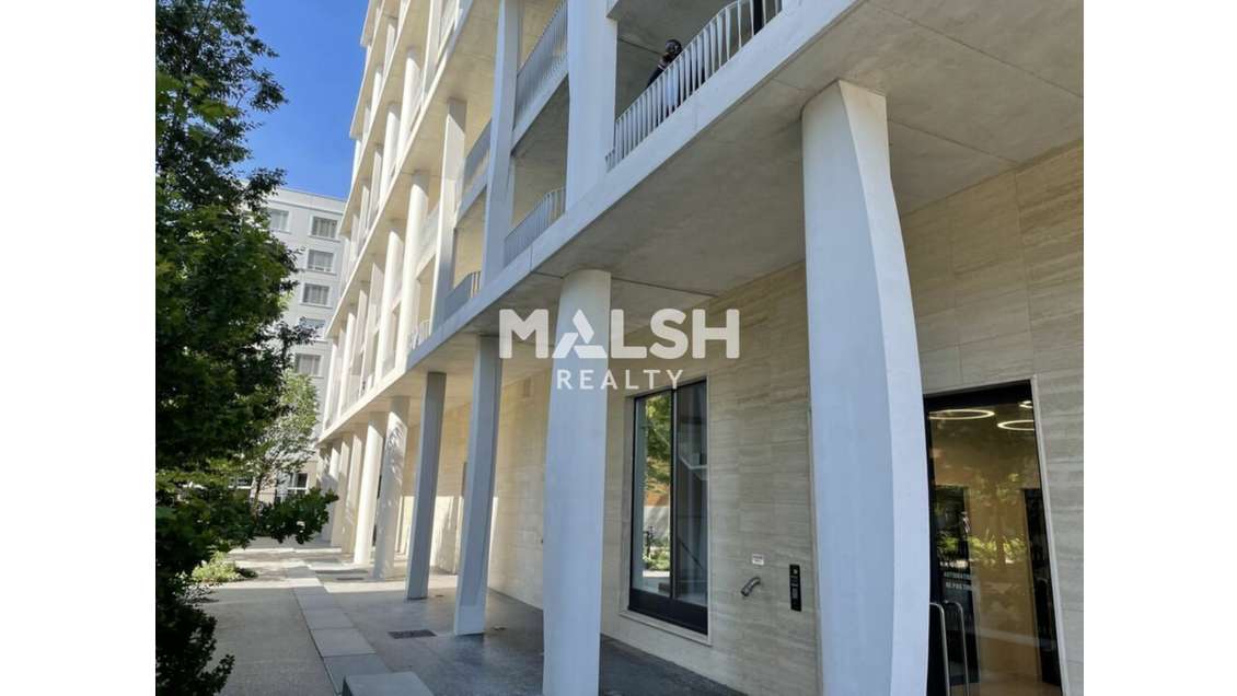 Bureaux avec terrasse à louer Confluence Lyon 2e