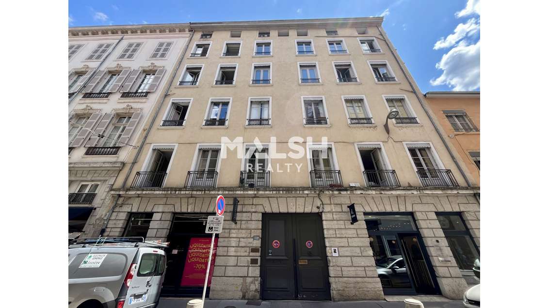 Bureaux 105m² dernier étage à louer à Lyon 2 Ainay