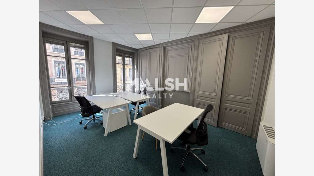 Bureaux (immeuble haussmannien) à louer à Lyon 2e