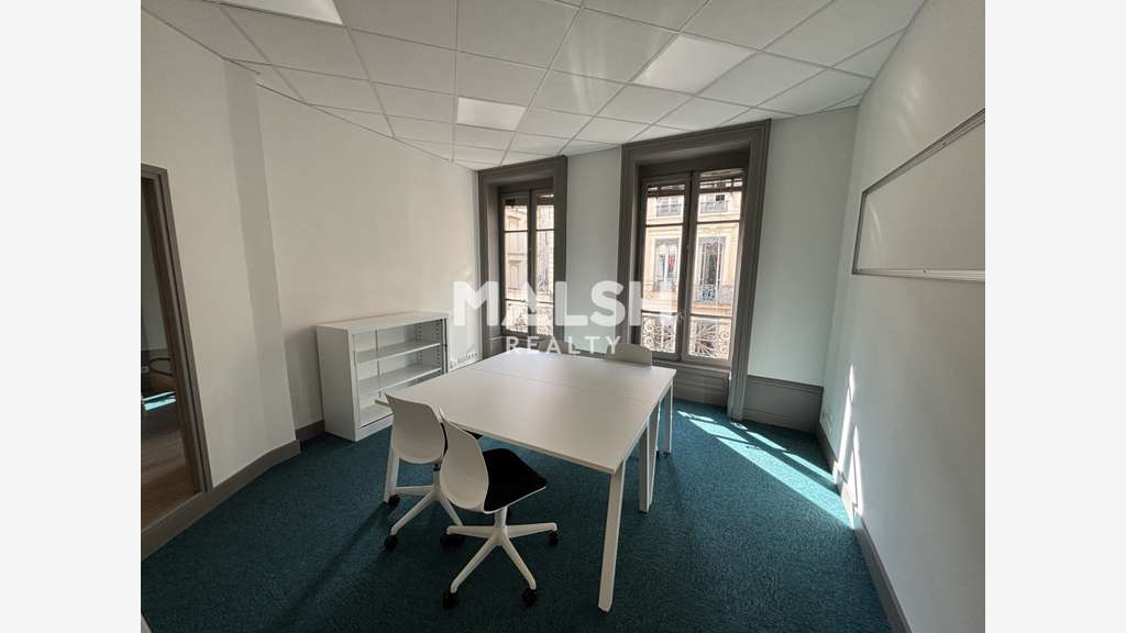 Bureaux (immeuble haussmannien) à louer à Lyon 2e
