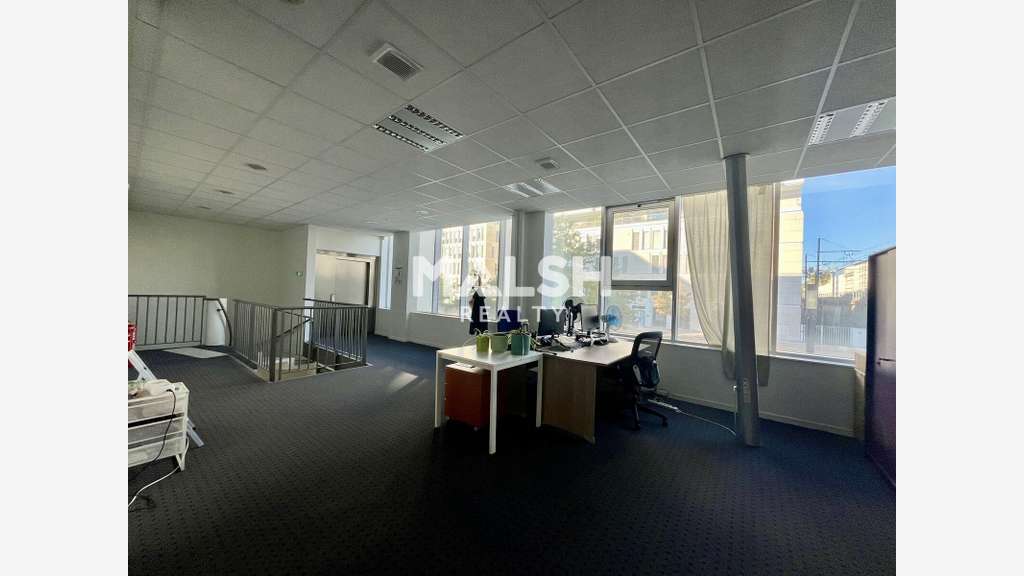 Bureaux - A louer - 225 m² - LYON 2