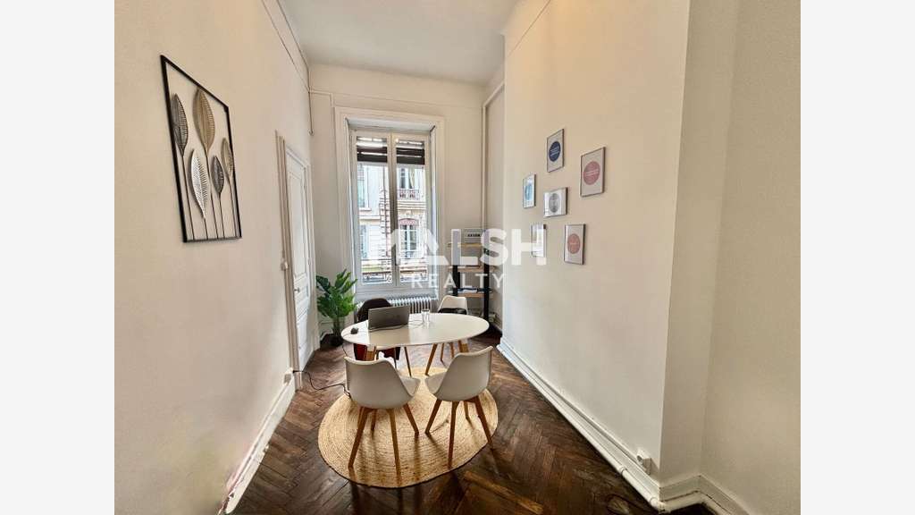 A louer bureaux 124m² à Lyon 2e Presqu'île 