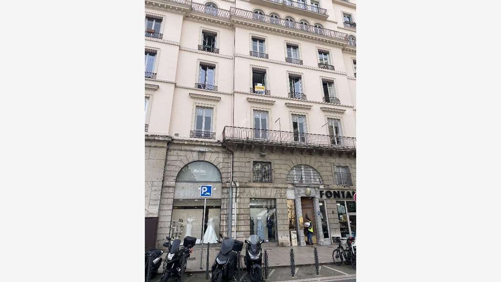 Bureau de 113m² à louer Lyon 2 place des Jacobins