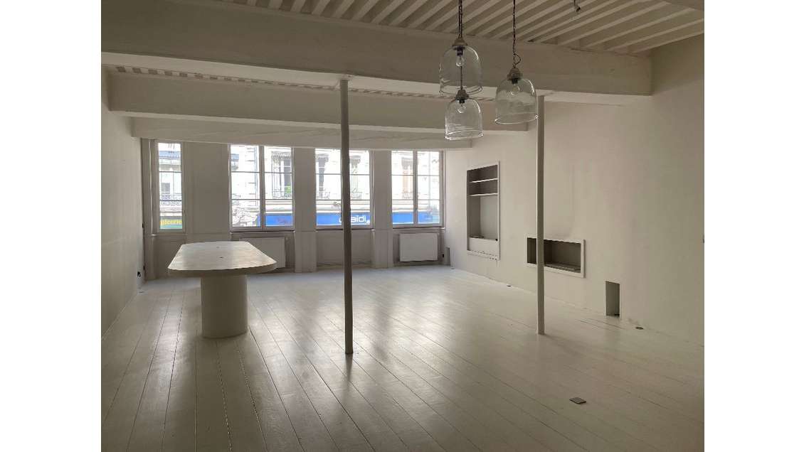 A louer bureaux de 90m² à Lyon 69002 rue de Brest