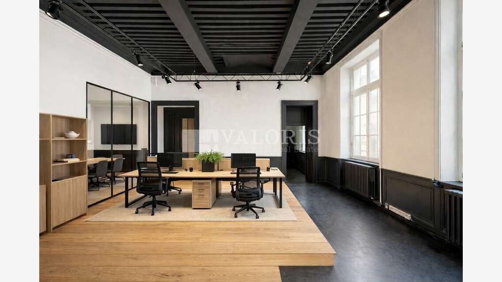 Bureaux 92m² R+2 à louer Lyon 2e Place Bellecour