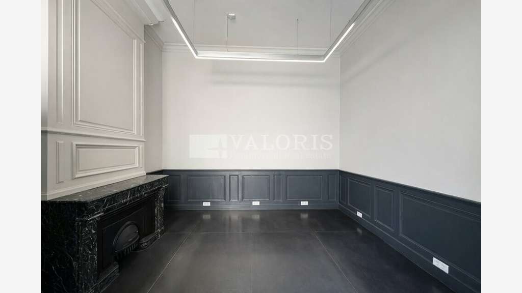 Bureaux 92m² R+2 à louer Lyon 2e Place Bellecour