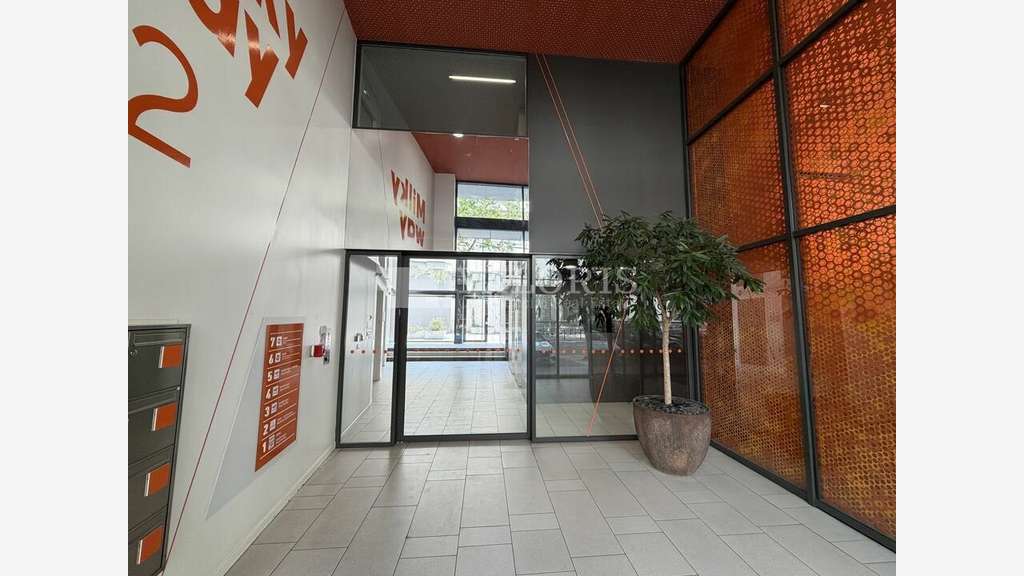 Bureaux dès 222 m² R+1 à louer à Lyon 2e Perrache