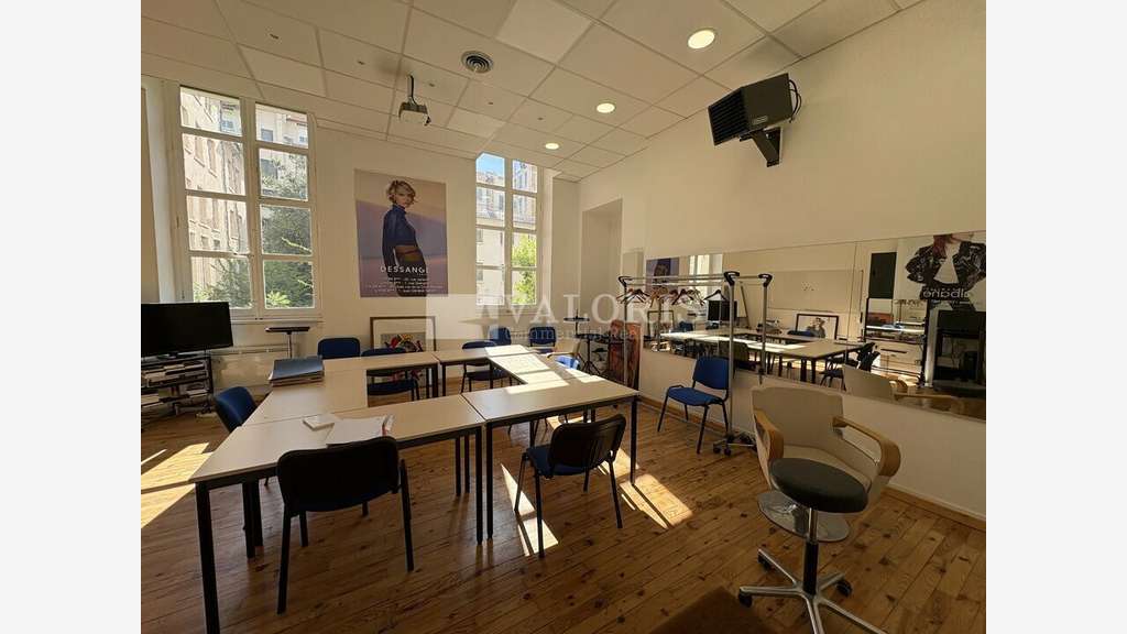 Bureaux de 372m² à louer à Lyon 69002 Presqu'île