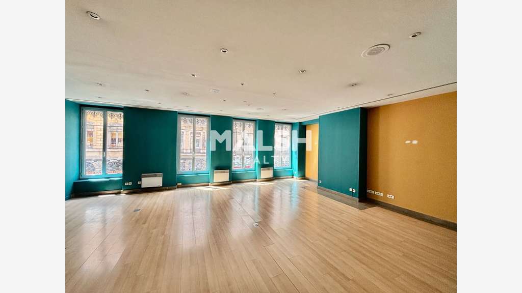 A louer bureaux 120m² à Lyon 2 quartier dynamique