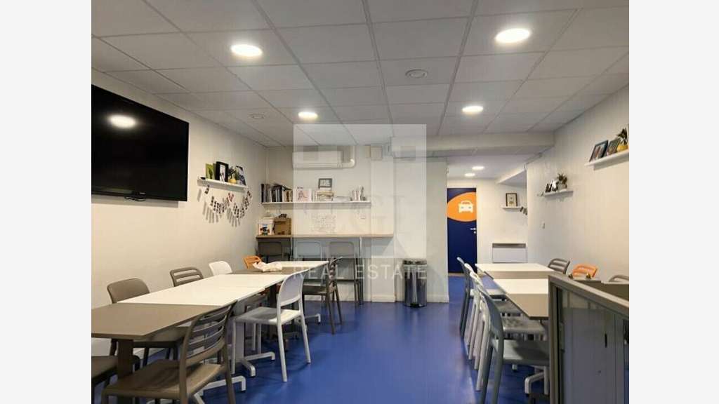 A louer beaux bureaux 828m à Lyon 2e gare Perrache