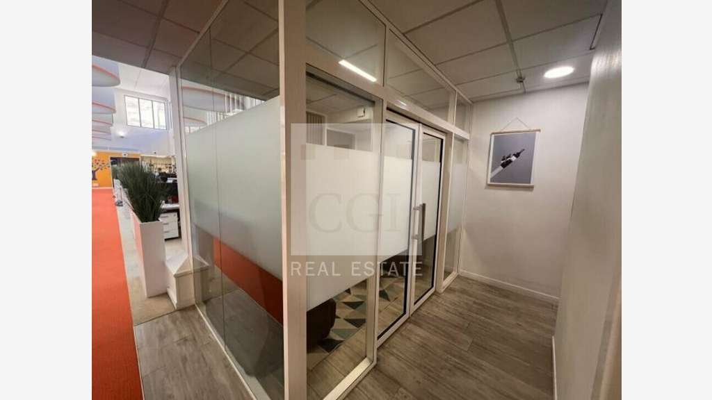 A louer beaux bureaux 828m à Lyon 2e gare Perrache